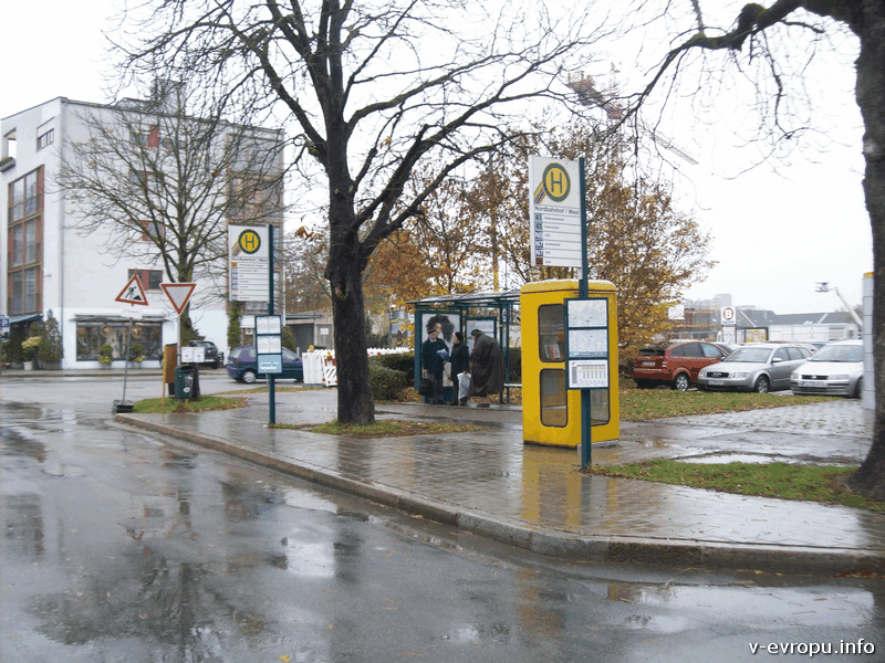 Остановка автобуса 20 у вокзала Ингольштадт Норд