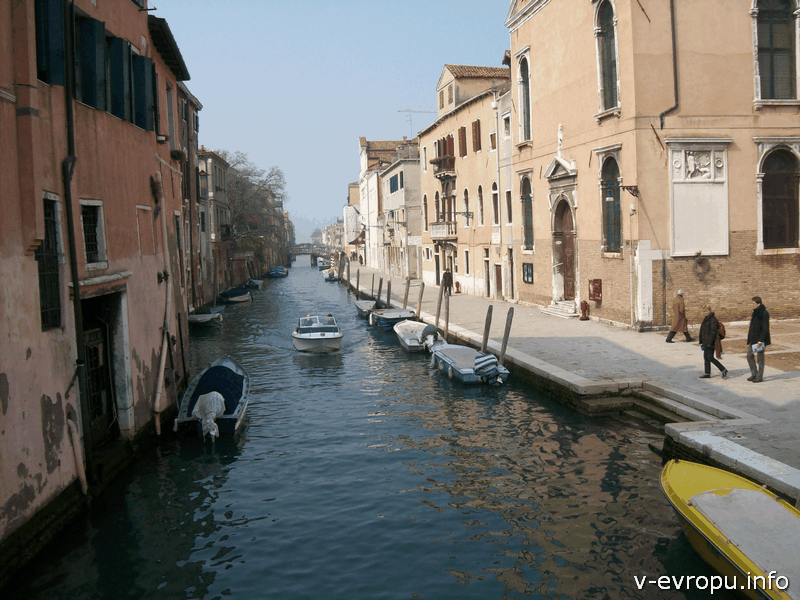Чего в Венеции нет вообще?