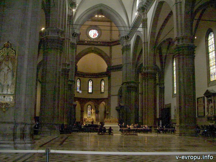 Центральный неф Santa Maria del Fiore