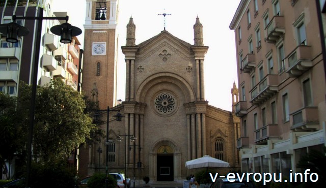 Достопримечательности Пескары - церковь Сакро Куоре ди Джесу