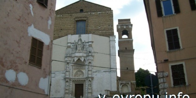 Церковь Сан Франческо алле Скале в Анконе
