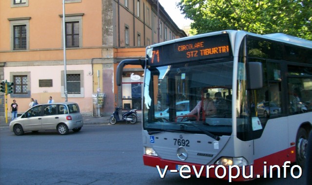 Городской автобус в Риме