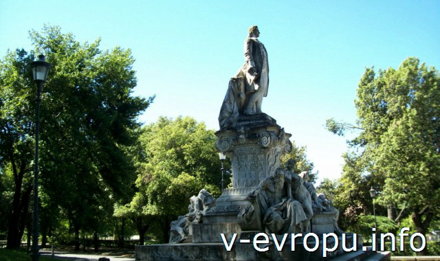 Парк Боргезе в Риме. Памятник Гёте