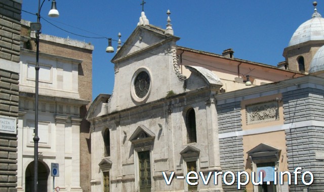 Фасад базилика Санта Мария дель Пополо. Рим