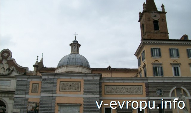 Боковой фасад церкви Святой Марии дель Пополо. Рим
