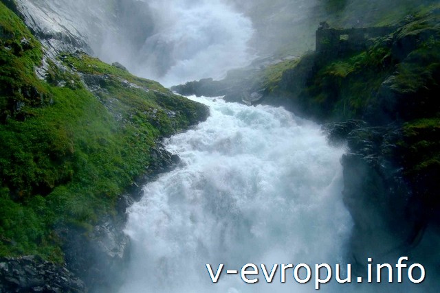 Норвегия в миниатюре (Norway in a nutshell), водопад Кьёсфоссен