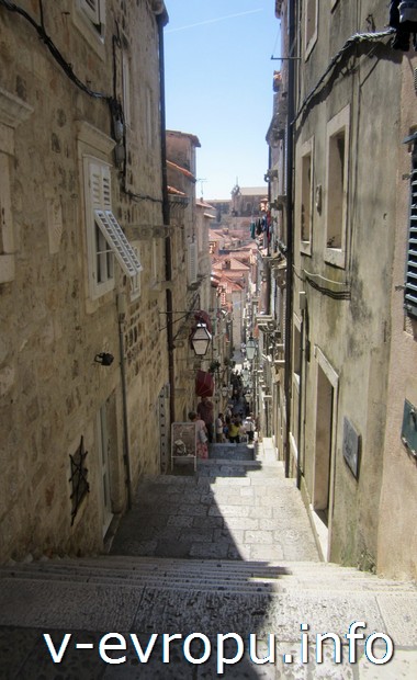 Дубровник – спуск в Старый город