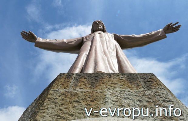 Скульптура Христа на Тибидабо