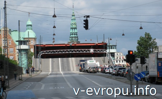 Копенгаген. Разведенный мост 