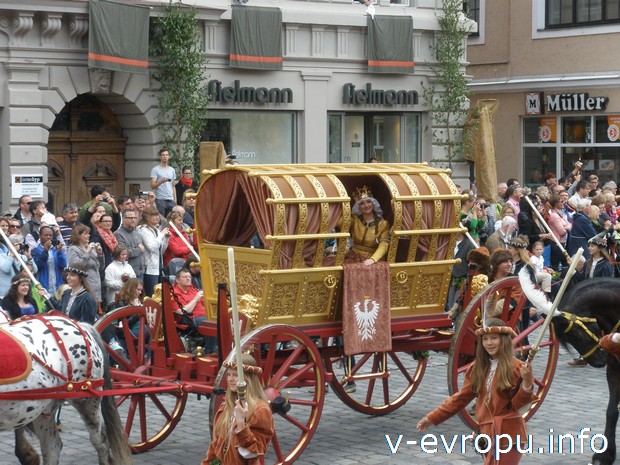 Свадебное шествие в городе Ландсхут - уникальная культурно-историческая реконструкция празднования, которое состоялось в 1475 году
