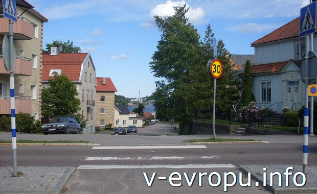 Перекрестки автомобильных дорог в шведском городке Худиксвалль