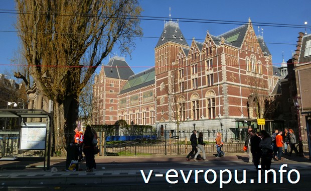 Как попасть в самые интересные музеи Амстердама?