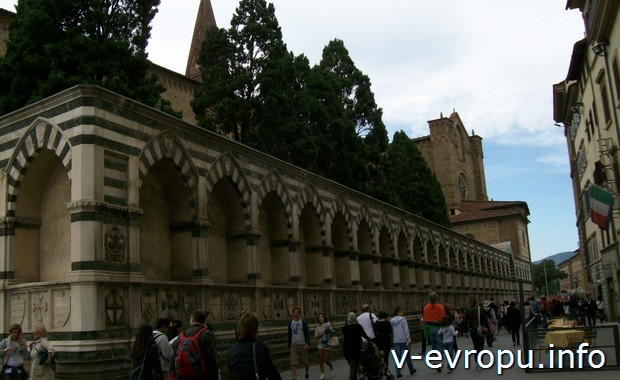 Боковой неф церкви Санта Мария Новелла во Флоренции